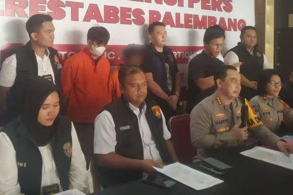 Agus, Guru Les Piano Ditangkap Usai Viral Cabuli Murid Saat Les