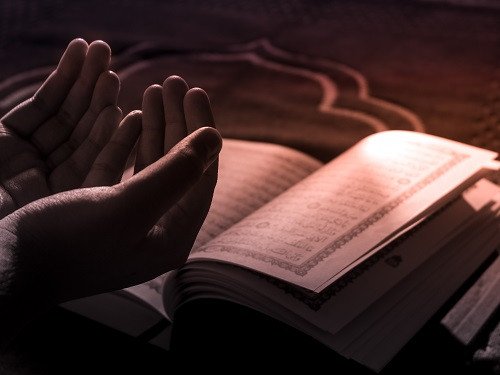Anjuran Memperbanyak Membaca Al-Quran Pada Bulan Ramadhan
