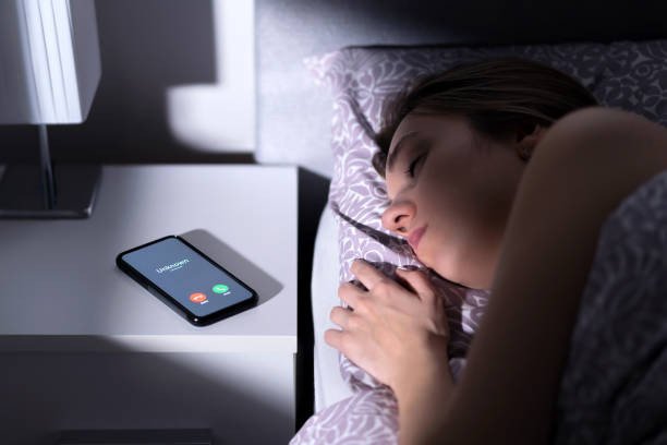 Bahaya Sleep Call Untuk Handphone