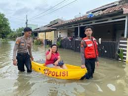 Banjir Bandar Lampung!! BPBD Siaga Antisipasi Banjir Susulan Meski Air Mulai Surut