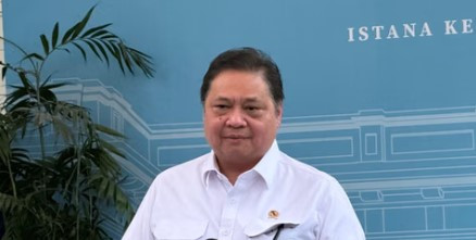 Efek Konflik Timur Tengah, Pemerintah Terapkan WFH Sehari dalam Seminggu Jadi Strategi Hemat BBM