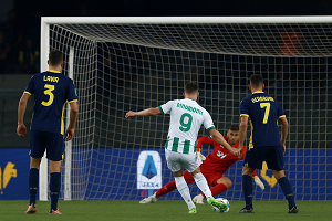 Hasil Verona vs Sassuolo: Gol Pinamonti Bawa Sassuolo Menang 1-0 di Serie A