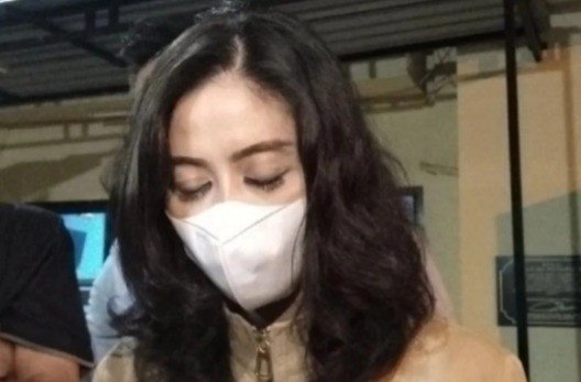 Ibunda Lady Aurelia Minta Maaf Pasca Pemeriksaan Kasus Pemukulan Dokter Koas FK Unsri