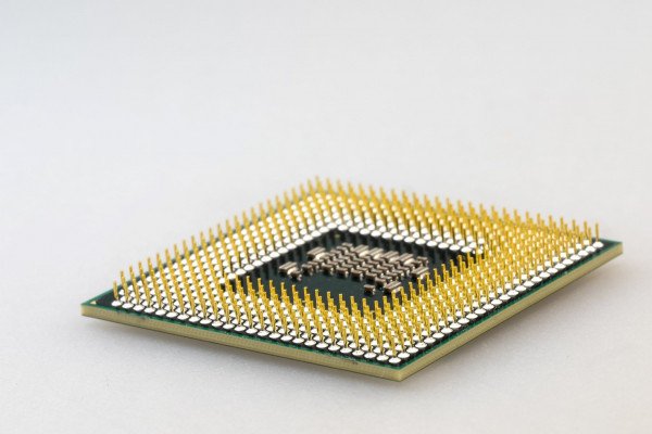 Intel Akan Membangun Chip Bagi Apple