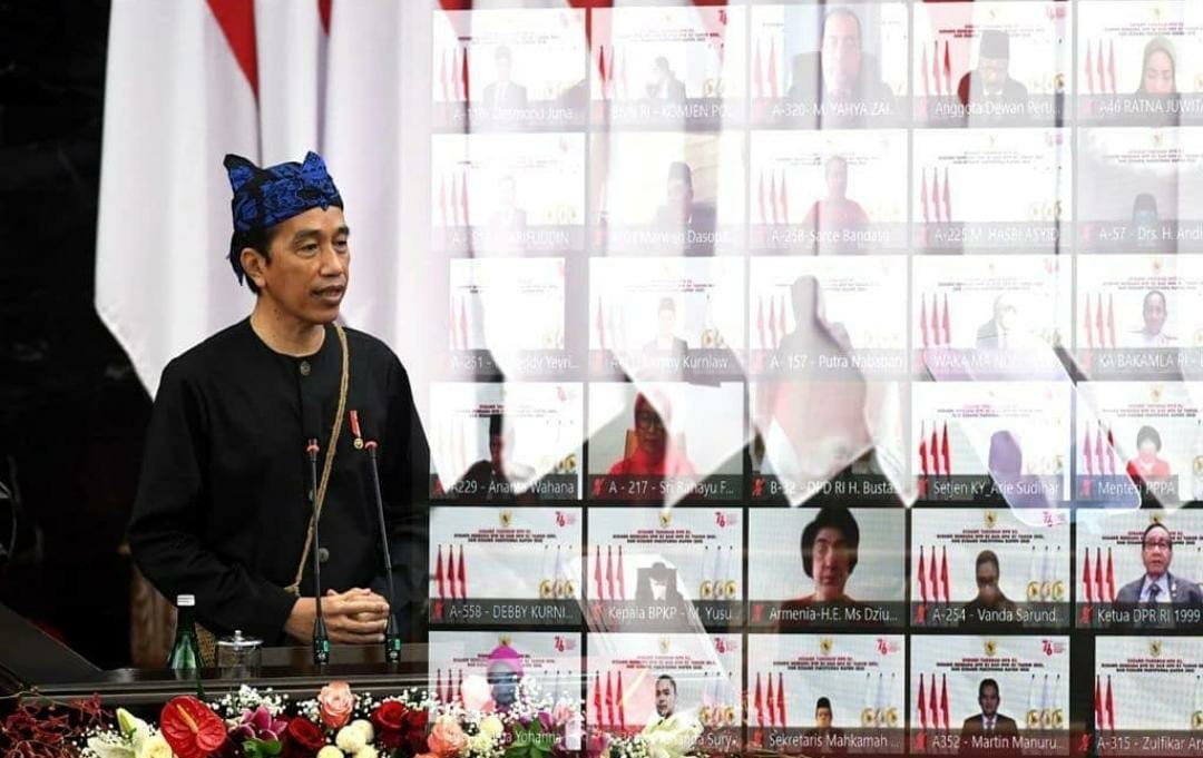 Lingkaran Jadi Sorotan Jokowi Pakai Baju Adat Suku Baduy