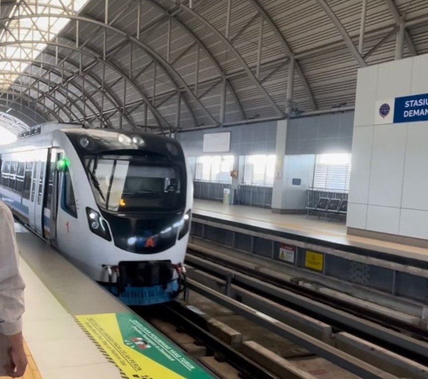 Kejaksaan Tinggi Sumsel Tahan Tiga Petinggi PT Waskita Karya Terkait Dugaan Korupsi Proyek LRT Rp1,3 Triliun