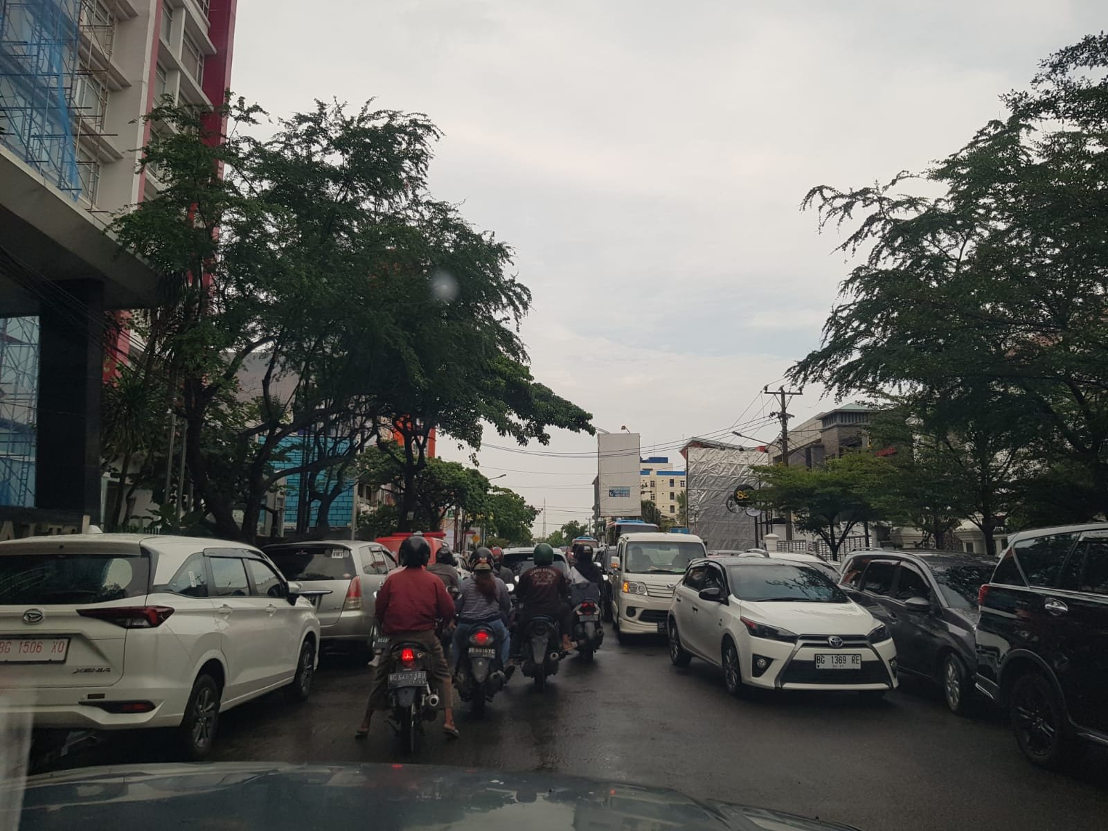 Kemacetan Panjang Pagi Ini Di Daerah Rajawali Kota Palembang