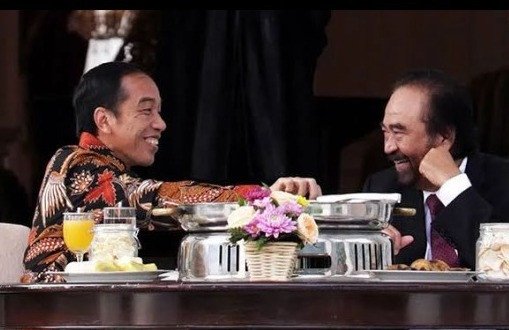 Misteri Pertemuan Surya Paloh-Jokowi di Istana: Undangan Makan Malam atau Permintaan Bertemu?