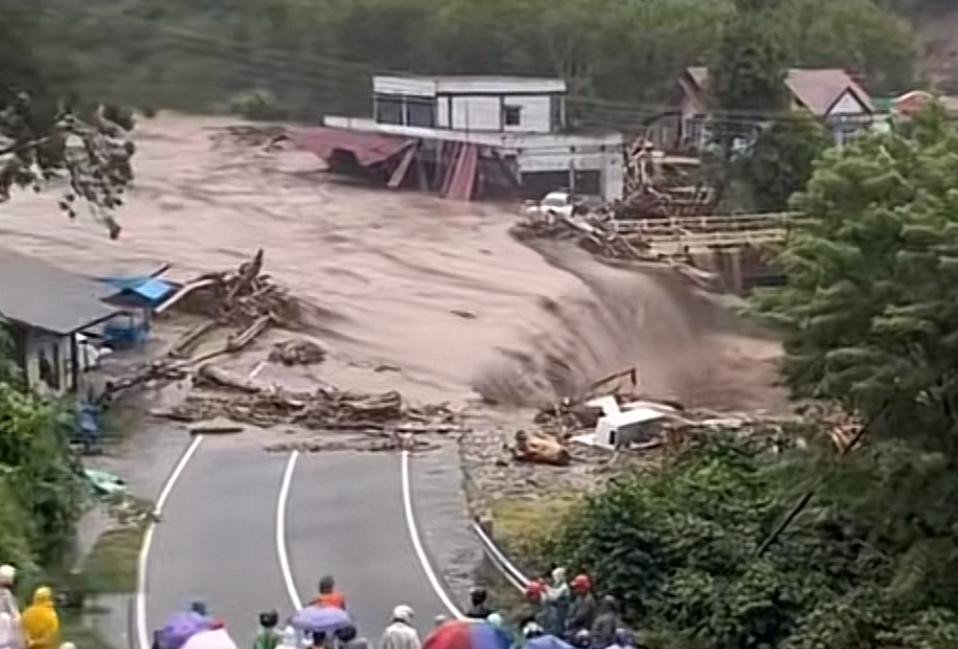 Presiden Instruksikan Penggantian Rumah Korban Banjir, BNPB Umumkan Skema Bantuan