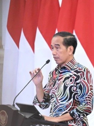 Presiden Jokowi Sentil Kemhan Hingga TNI-Polri Masih Beli Perlengkapan Alat Dan Seragam Dari Luar!