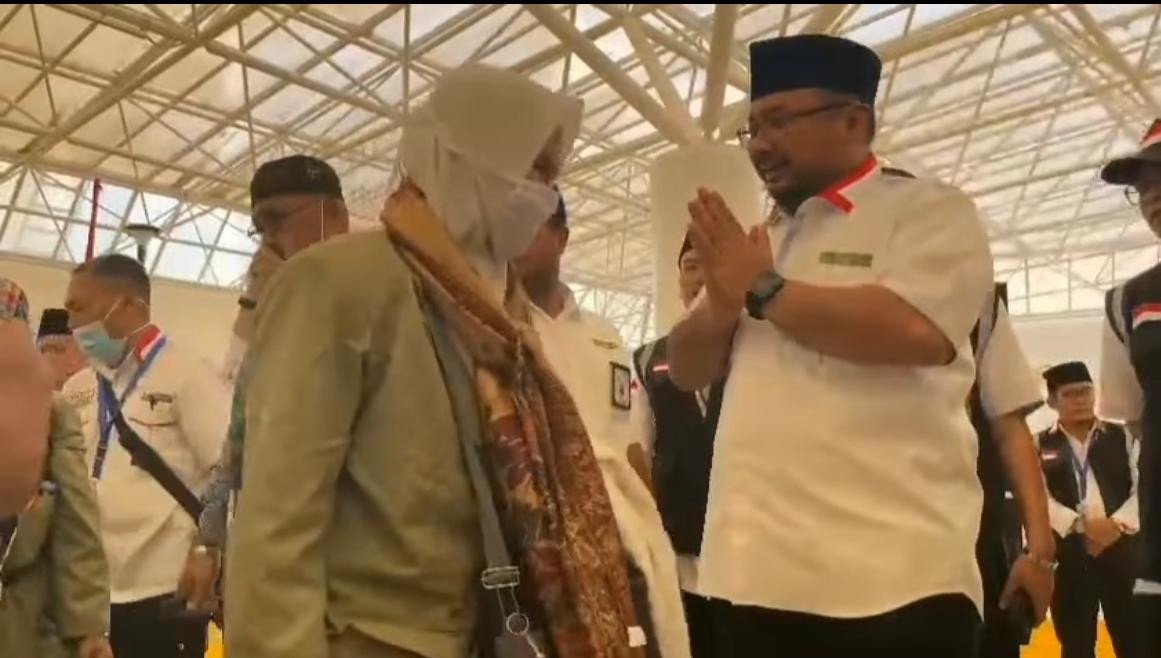 Puluhan Koper Jemaah Haji Indonesia Terpaksa Dibongkar, Usai Kedapatan Membawa Air Zamzam