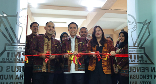 Resmikan Sekretariat Baru HIPMI Palembang, Ratu Dewa Optimis Ekonomi Kian Melejit