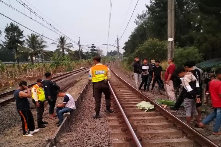 Seorang Pria Tewas Mengenaskan Dengan Kepala Terpisah Usai Terlindas Kereta