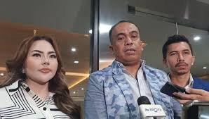 Tak Ditahan Polisi, Lisa Mariana Tetap Jadi Tersangka: Kuasa Hukum Ridwan Kamil Buka Suara