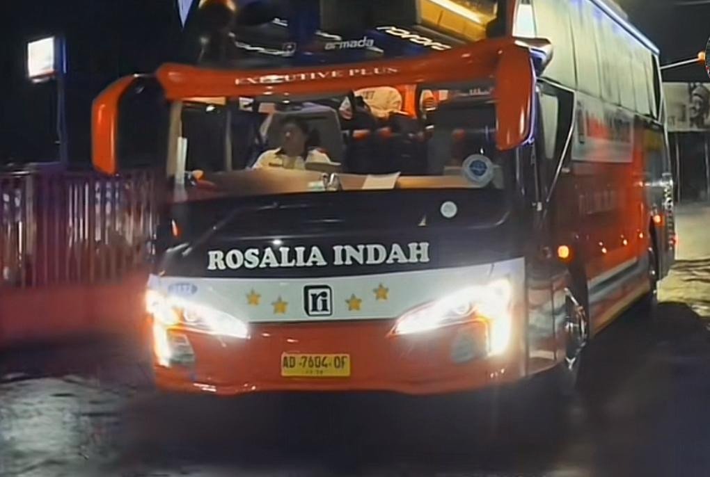 Tangis Mahasiswi Pecah di Bus Rosalia Indah, Laptop Berisi Skripsi Raib Digondol Maling