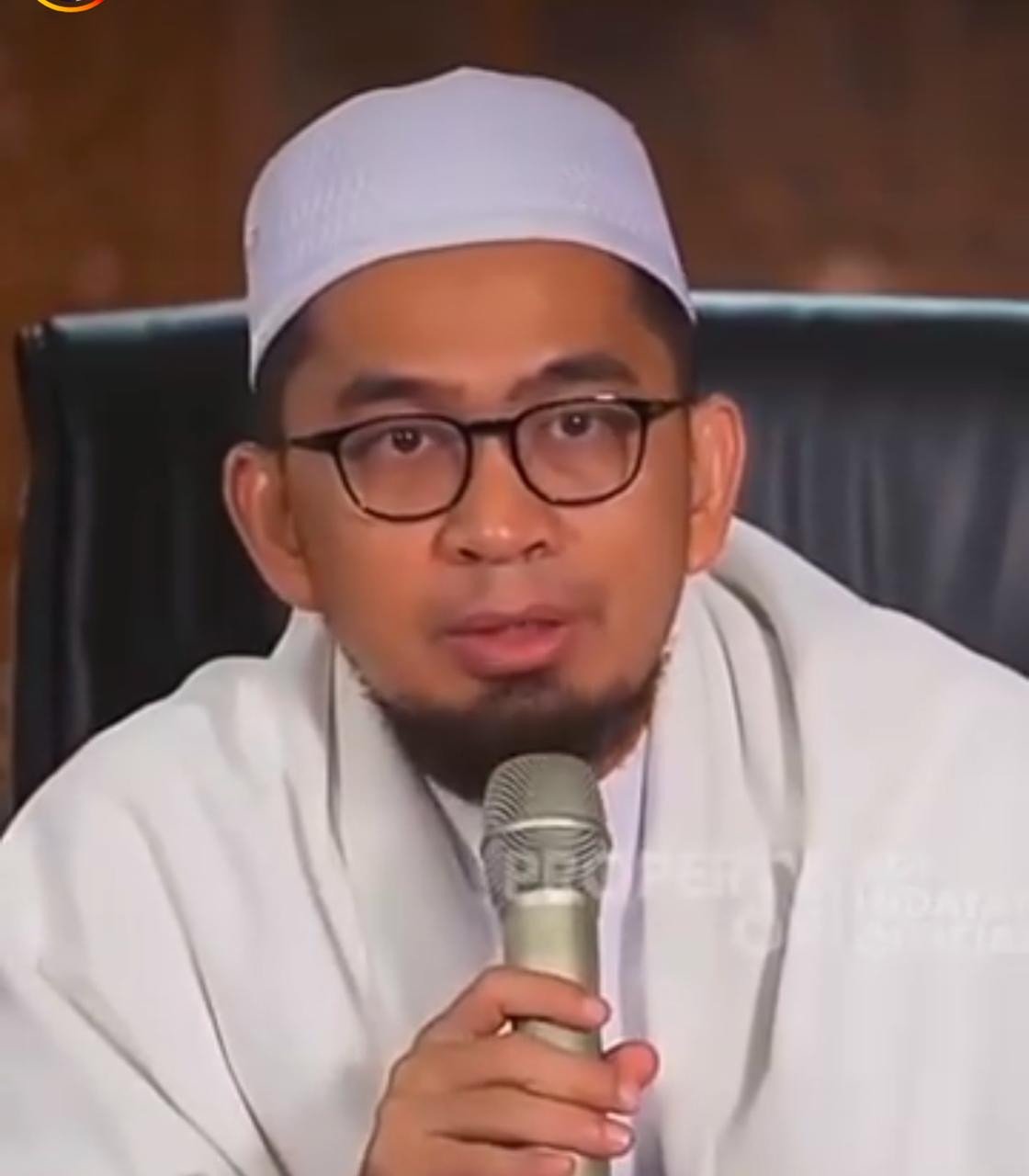 Ustaz Adi Hidayat Bantah Isu Pengangkatan sebagai Staf Khusus Presiden